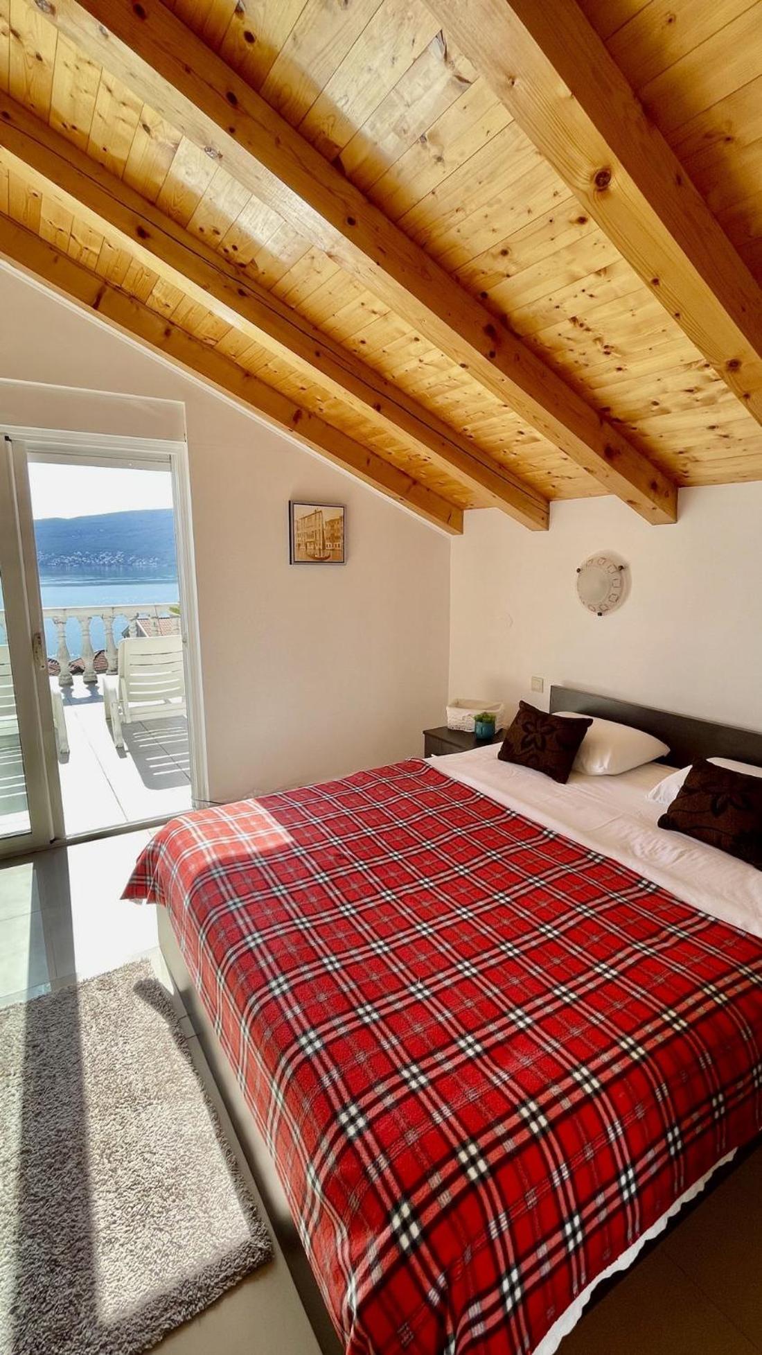 Aparthotel Family House With Pool & Sea View Bijela Esterno foto