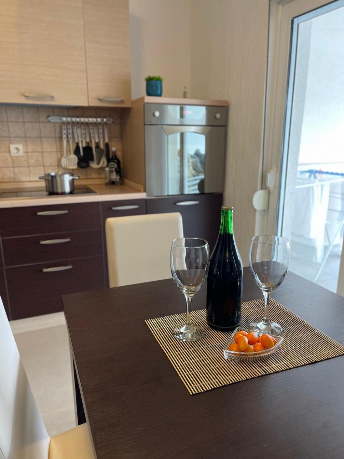 Aparthotel Family House With Pool & Sea View Bijela Esterno foto