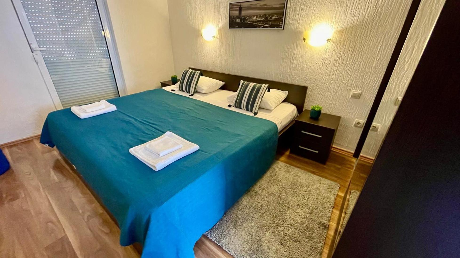 Aparthotel Family House With Pool & Sea View Bijela Esterno foto