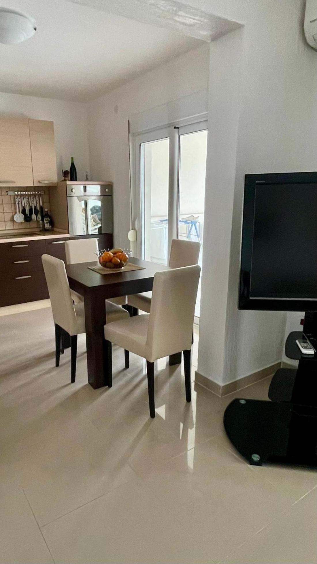 Aparthotel Family House With Pool & Sea View Bijela Esterno foto